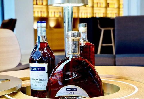 同樣是酒水,憑什么洋酒價格要比白酒高